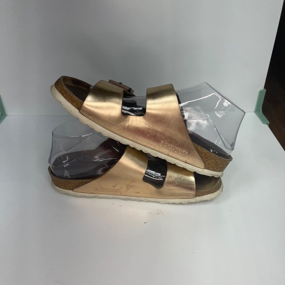 Women’s Gold Arizona Birkenstocks size 40 - Picture 5 of 7